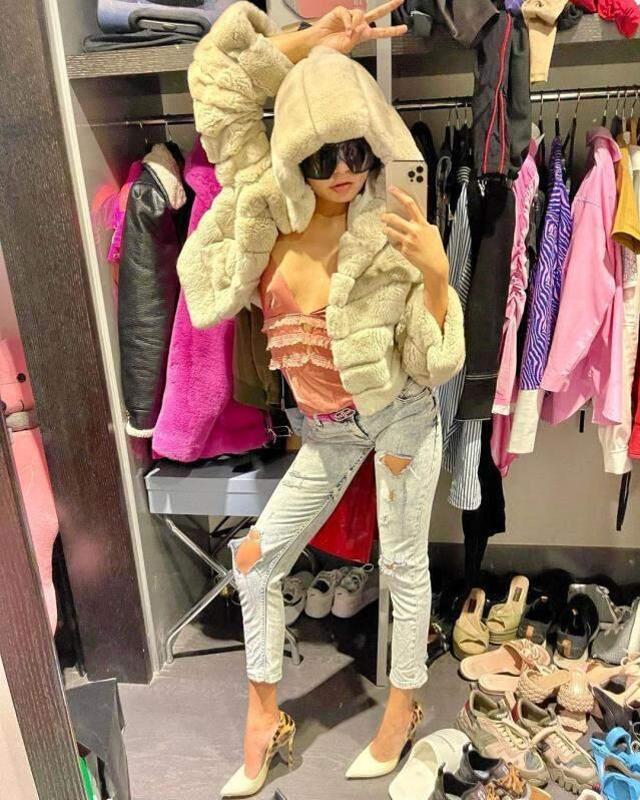 Mustafa Sarıgül ile fotoğrafını paylaşan Bahar Candan'a yorum yağdı: İlk defa düzgün giyinmişsin