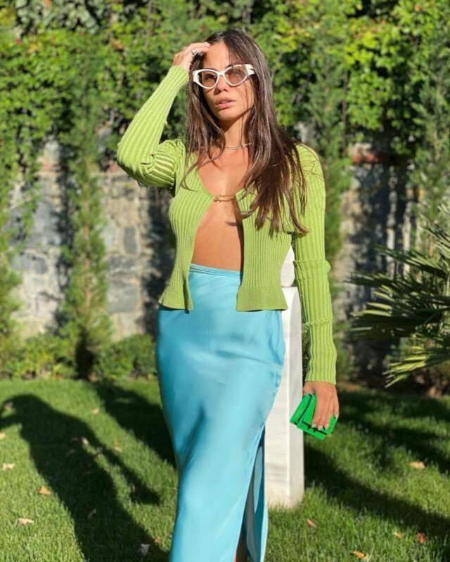 Demet Özdemir'den bomba paylaşım! Sarmaş dolaş dans videosu gündem oldu