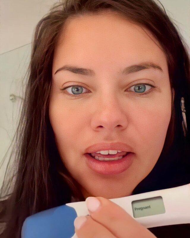 İki çocuk annesi Adriana Lima, hamile olduğunu duyurdu