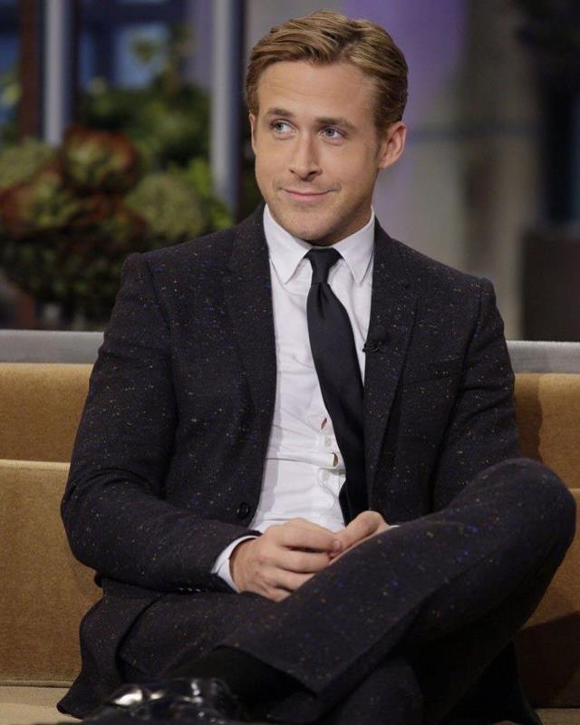 Barbie filminde Ken bebeği canlandıran yakışıklı oyuncu Ryan Gosling, imaj değiştirdi