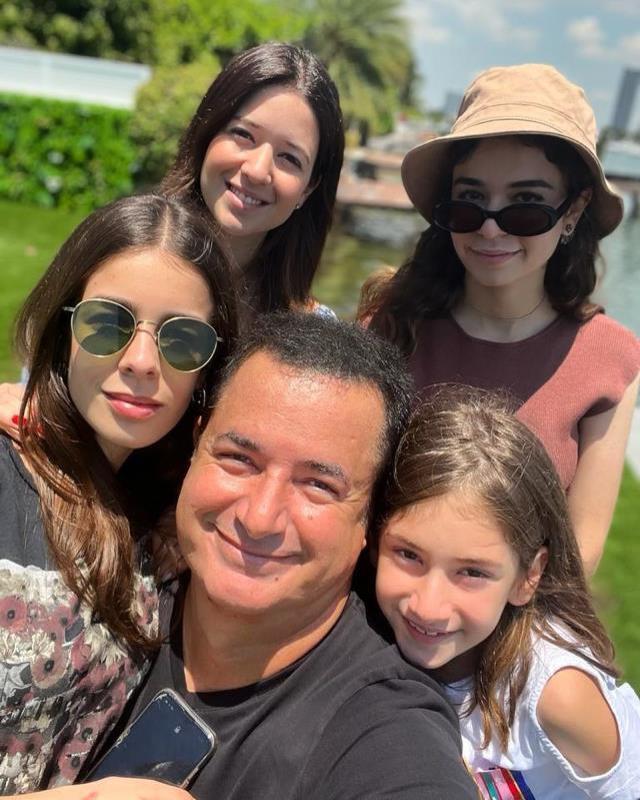 Acun Ilıcalı 'Cennette bir melekle' notuyla paylaştı! Şeyma'nın hamlesi kafa karıştırdı