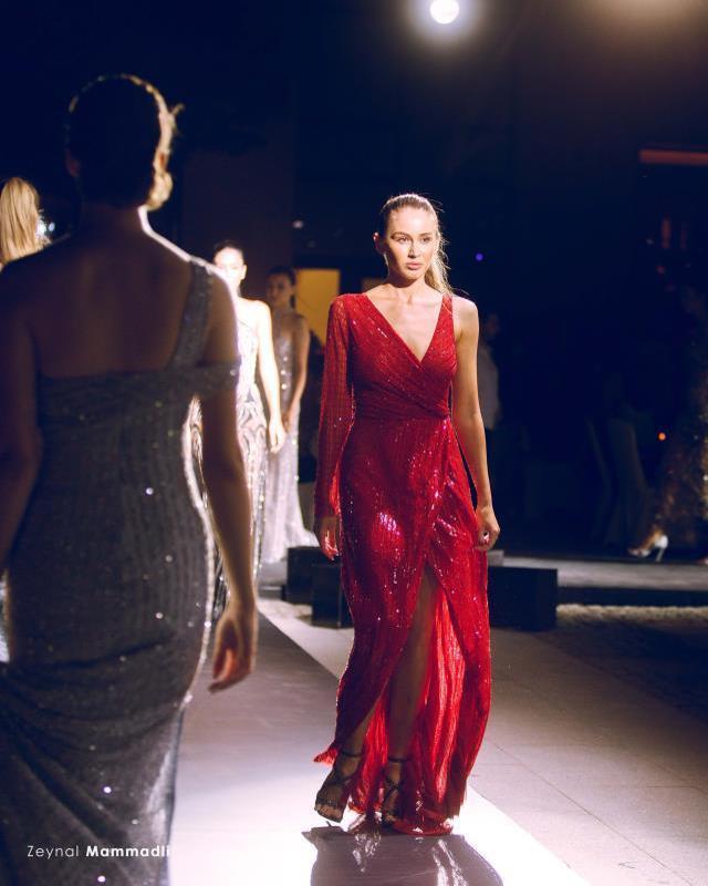 'She is Mercedes' projesi Bakü'de gerçekleşti! Raşit Bağzıbağlı, defilesiyle göz kamaştırdı