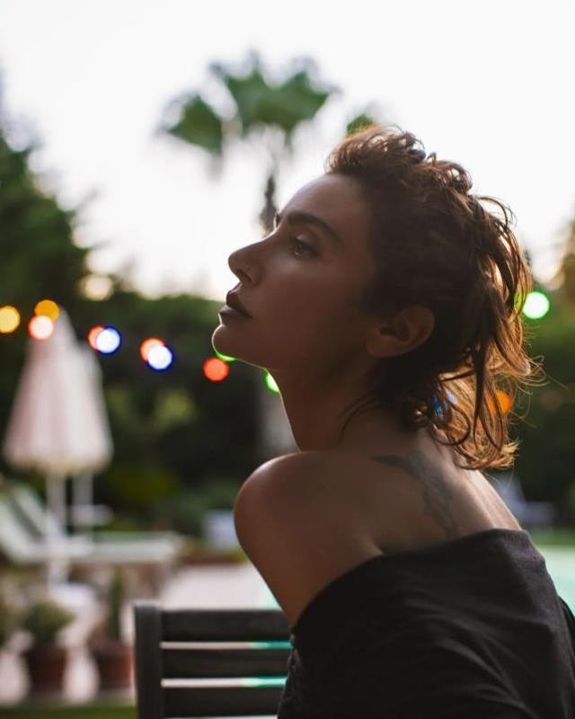 Ünlü şarkıcı Sıla, koronavirüse yakalandı