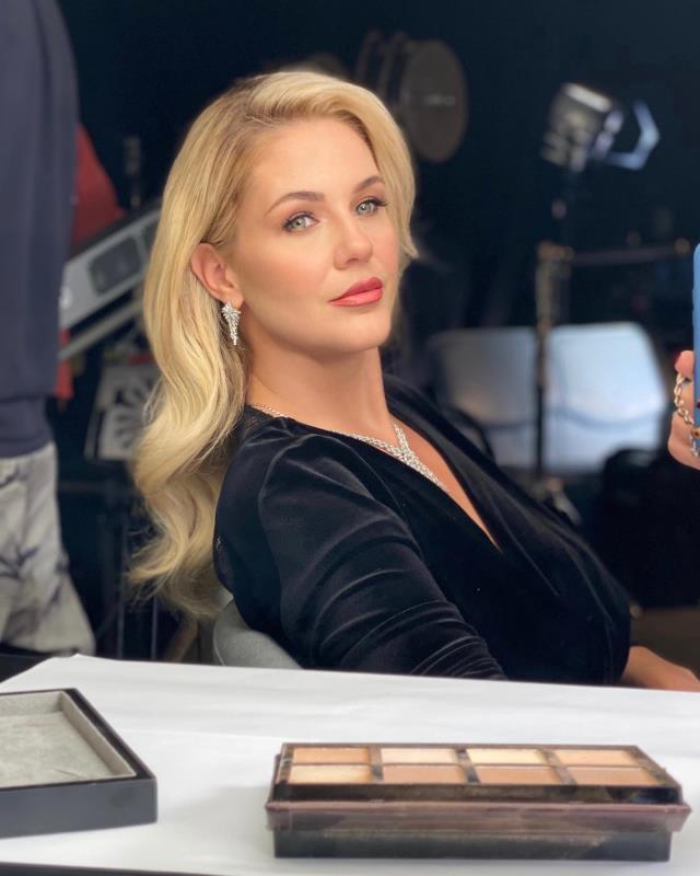 Emine Ün'den annesinin ölüm yıldönümünde duygulandıran paylaşım: Kalbimi acıtan gün