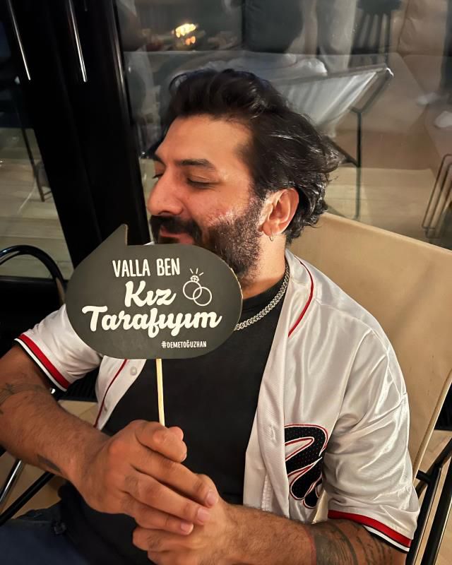 Günler sonra Demet Özdemir'le evlenecek olan Oğuzhan Koç, bekarlığa veda partisi yaptı