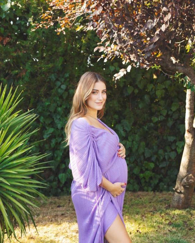 Hazal Kaya hamile mi? Hazal Kaya'nın kaç çocuğu var? Hazal Kaya kimdir, kaç yaşında?