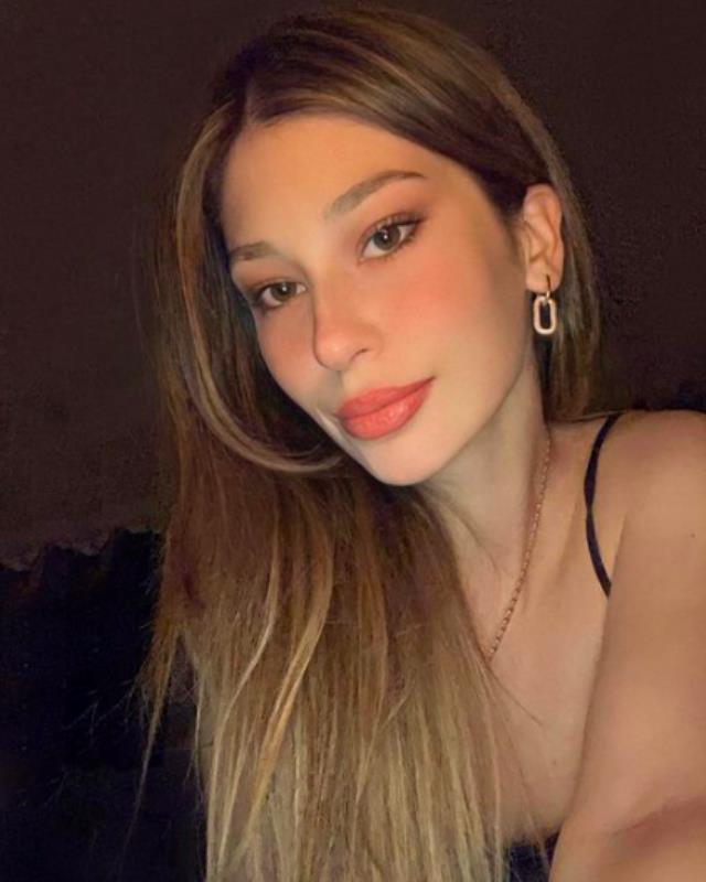 Hande Deniz Uluğ sevgilisi var mı? Miss Turkey Hande Deniz Uluğ evli mi?