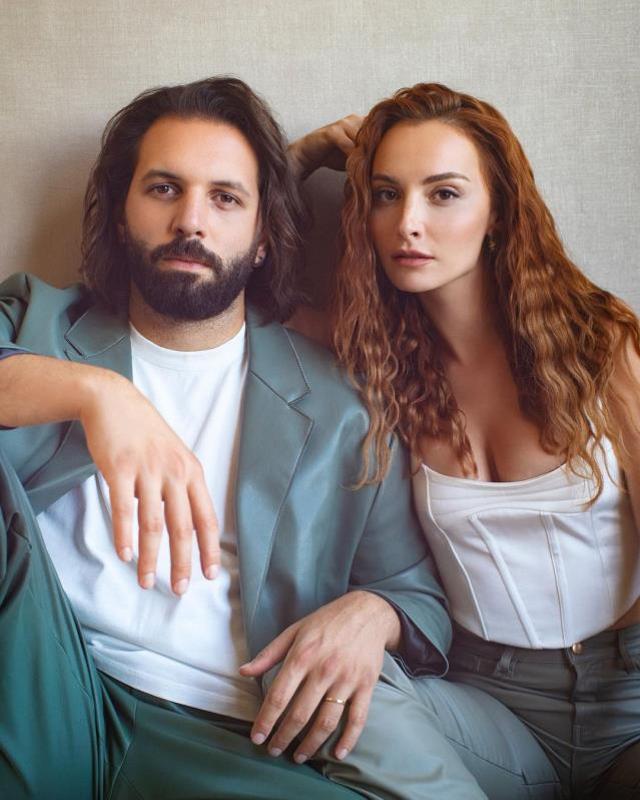 Bugün evlenecek olan Başak Gümülcinelioğlu ve Çınar Çıtanak, romantik pozlar verdi