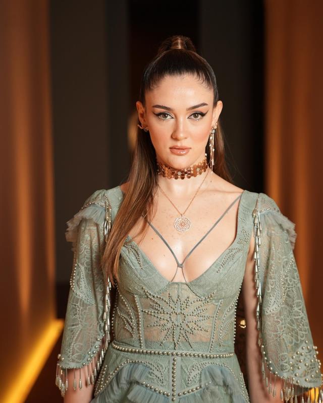 Filenin Sultanı Zehra Güneş, Survivor'ın yıldız yarışmacısıyla kuzen çıktı