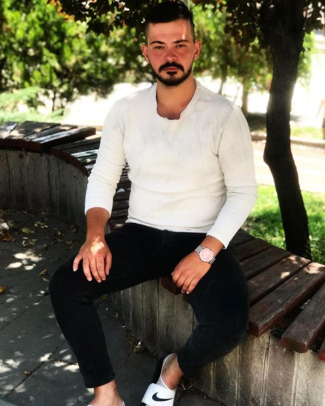 Arkadaşını 'Ben buna yenge demem' sözü üzerine bıçaklayarak öldürmüş