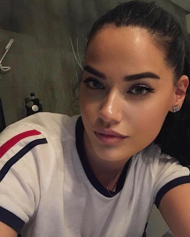 Yerli Adriana Lima diye anılıyordu! Uzun süredir ortalarda görünmeyen Fatmagül Fakı anne oldu