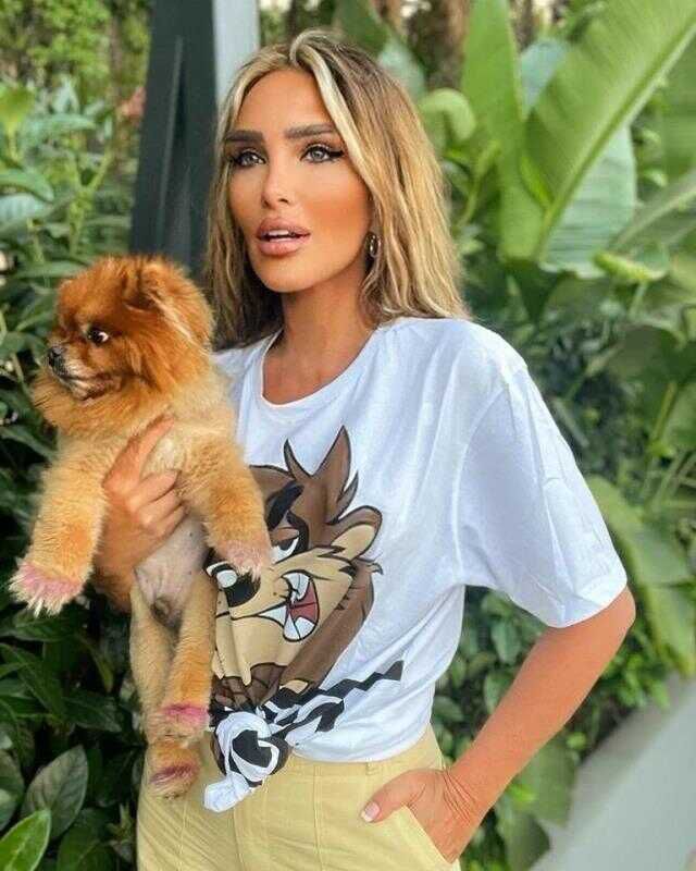 Köpeğini tedavi ettiren Seren Serengil, ödediği ücretlere sitem etti