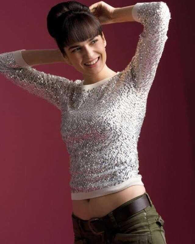 Kenan İmirzalıoğlu ile oynadığı dizi hala hafızalarda! Selin Demiratar oyunculuğu bıraktığını duyurdu