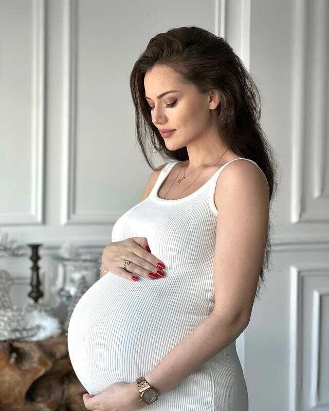 Fahriye Evcen doğu mu yaptı mı? Bebeklerine ne isim verdiler? Fahriye Evcen kimdir?