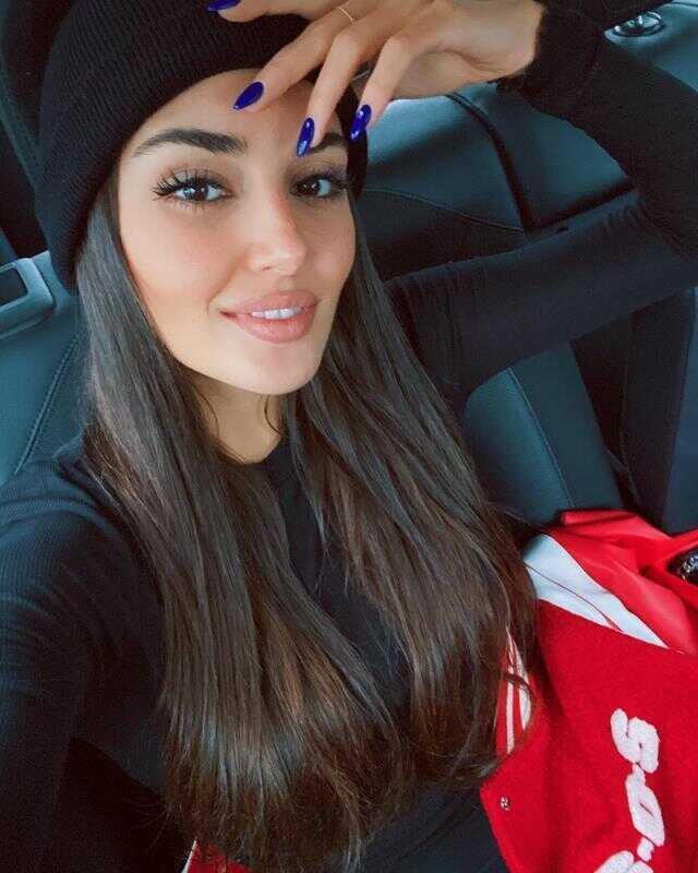 Hande Erçel, aşk iddiasını yalanladığı Hakan Sabancı ile ilk kez görüntülendi