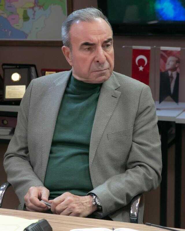 Zafer Ergin'den Arka Sokaklar açıklaması: Final yapmadan yayından kaldırıldı