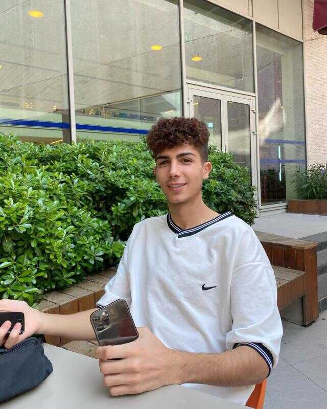 CZN Burak, enkaz altındaki Taha Duymaz'la ilgili son gelişmeleri aktardı: Çalışmalara devam ediyor