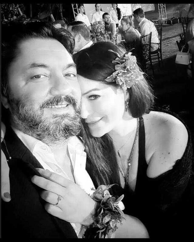 Oyuncu Deniz Çakır ile Bilgehan Baykal evlilik kararı aldı