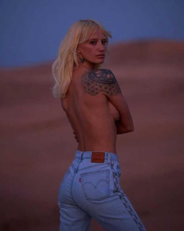 Pek bir cesur! Didem Soydan, üstsüz şekilde art arda pozlar verdi