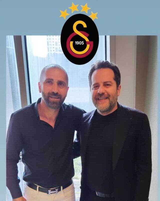 Hakan Çalhanoğlu'nun babasından Galatasaray taraftarını heyecanlandıran kare! Erden Timur ile poz verdi
