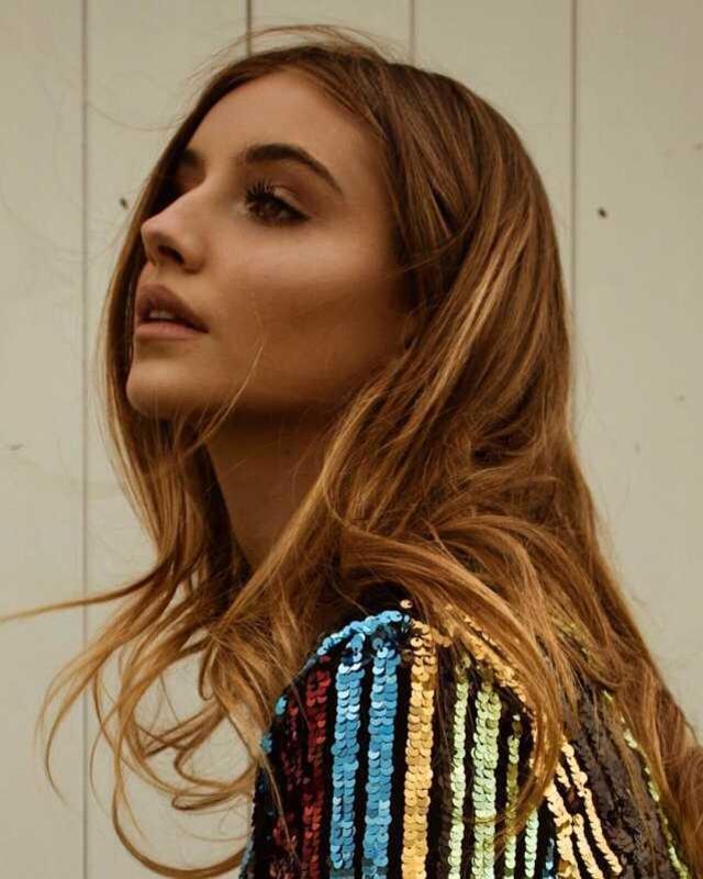 Babası taht hakkından vazgeçti! İşte İtalya'nın model ve sosyal medya fenomeni olan kraliçe adayı