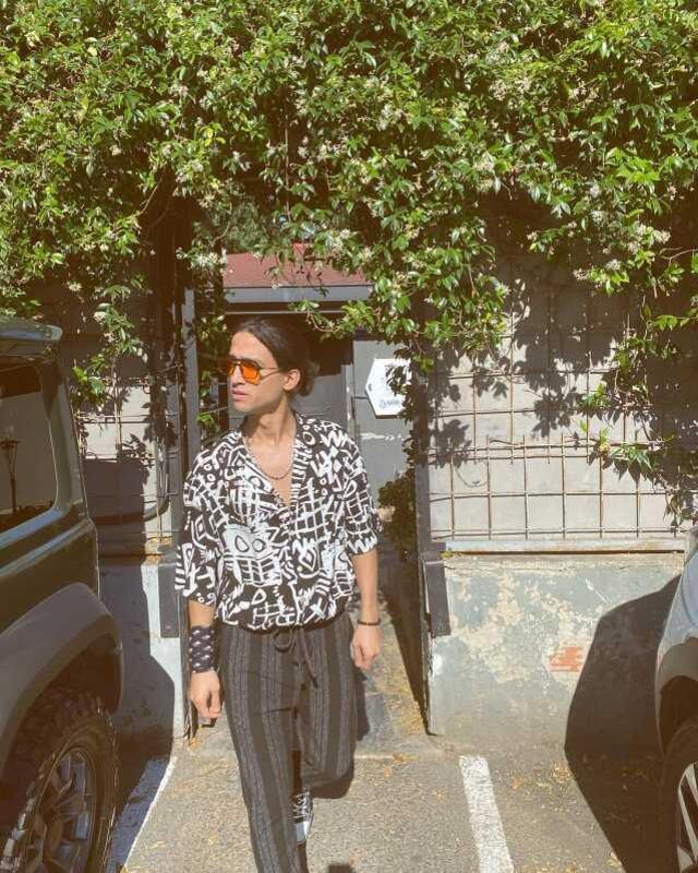 İmaj değiştiren Şahin Kendirci saçlarını uzattı, son halini kimse beğenmedi