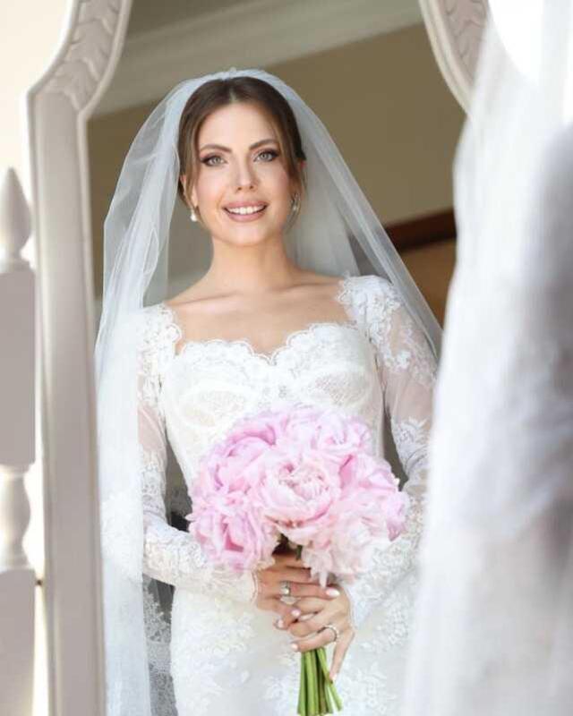 Çiçeği burnunda gelin Eda Ece balayından ilk pozunu paylaştı