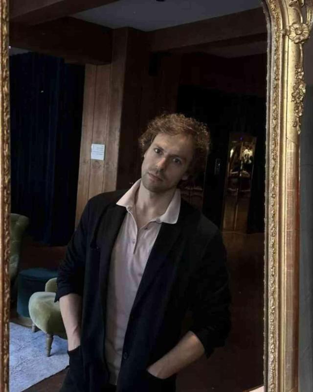 Metin Akdülger kimdir? Trafikte adamı neden tartakladı?