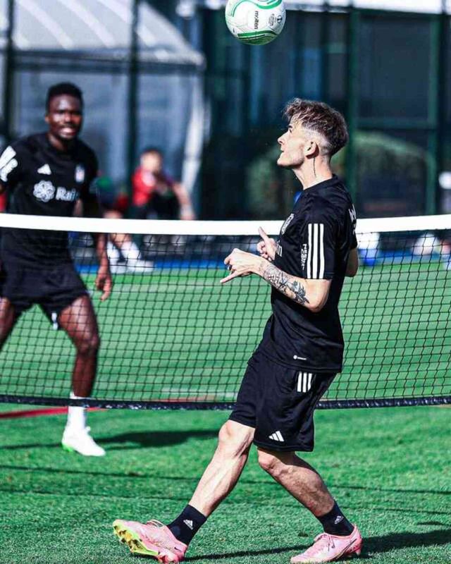 Emirhan Delibaş kimdir? Beşiktaş kulübüyle yollarını neden ayırdı, ne oldu?