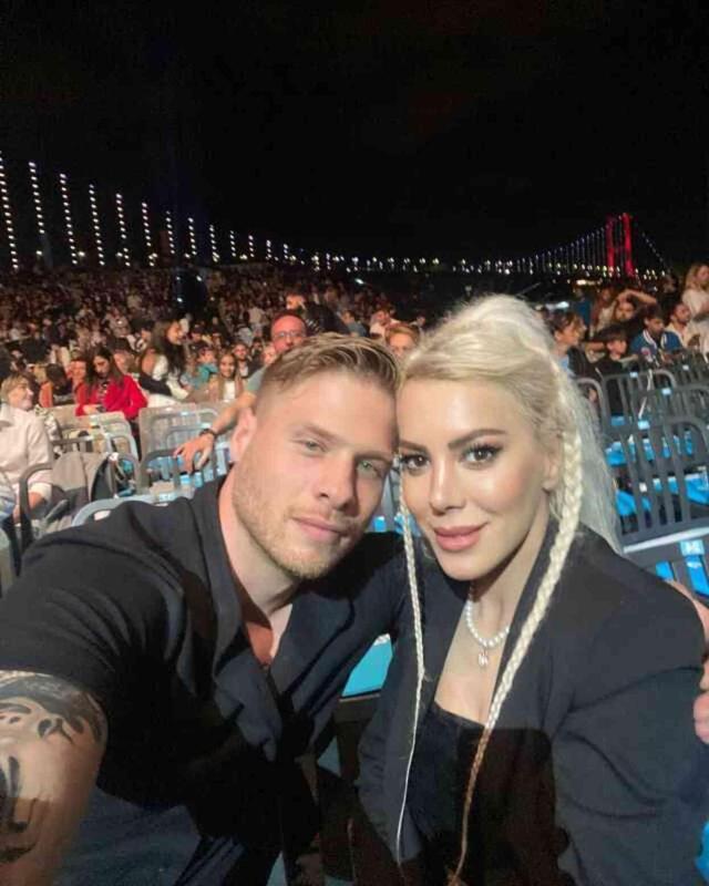 Survivor'da baba olacağını öğrenen Yunus Emre sevinçten havalara uçtu