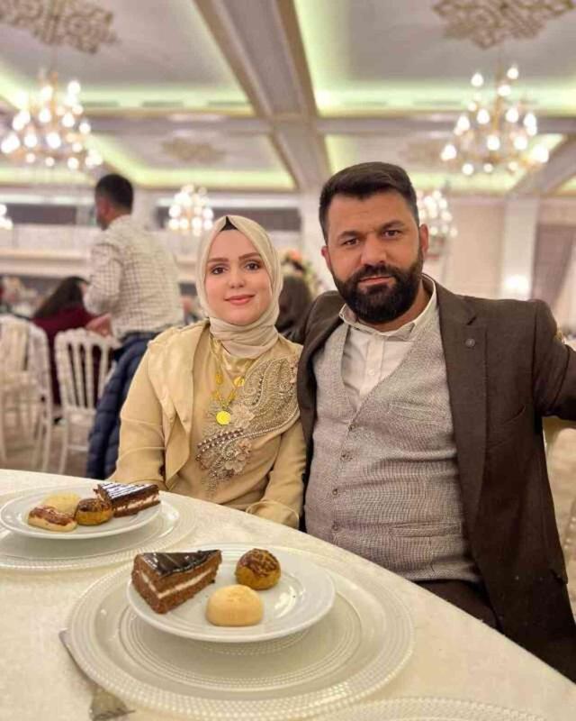 Altınlı paylaşımlarından dolayı mercek altına alınan Nevra Bilem, eşinin aldığı bayram hediyesiyle gündemde