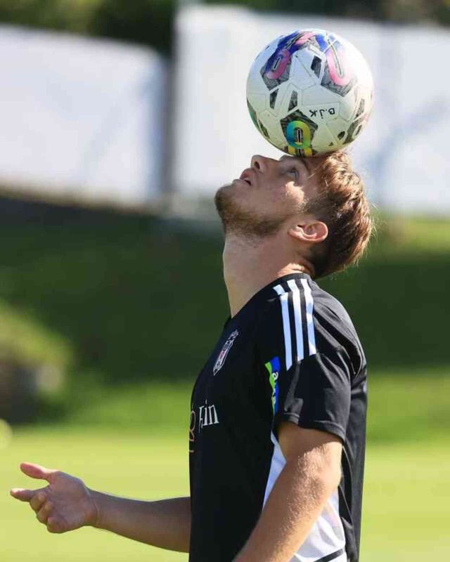 Semih Kılıçsoy sakatlandı mı? Beşiktaş'ın başarılı futbolcusu Semih'e ne oldu?