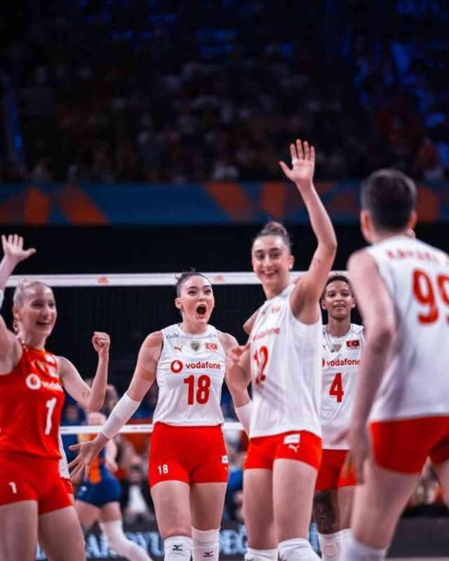 Zehra Güneş neden oynamıyor? Zehra Güneş sakatlandı mı?