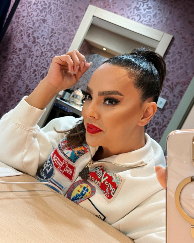 Yay gibi kaşlarıyla hafızalara kazınmıştı, Ebru Gündeş'ten büyük değişim