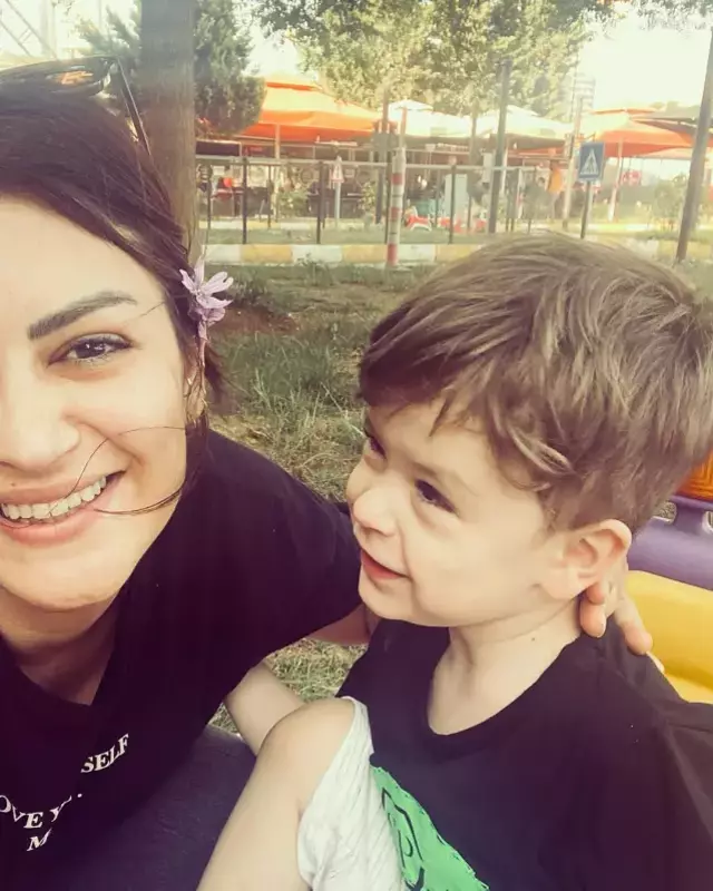 Ozan Akbaba'nın eşi ameliyata alınıyor: Sevenlerini korkutan haber