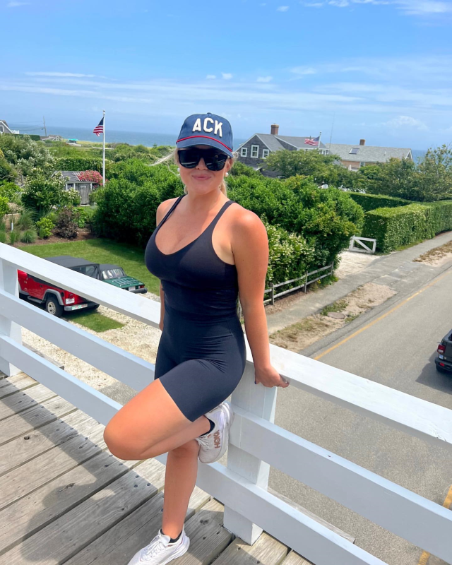 جوان‌ترین سخنگوی مطبوعاتی تاریخ کاخ سفید! زیبایی او جلب توجه می‌کند