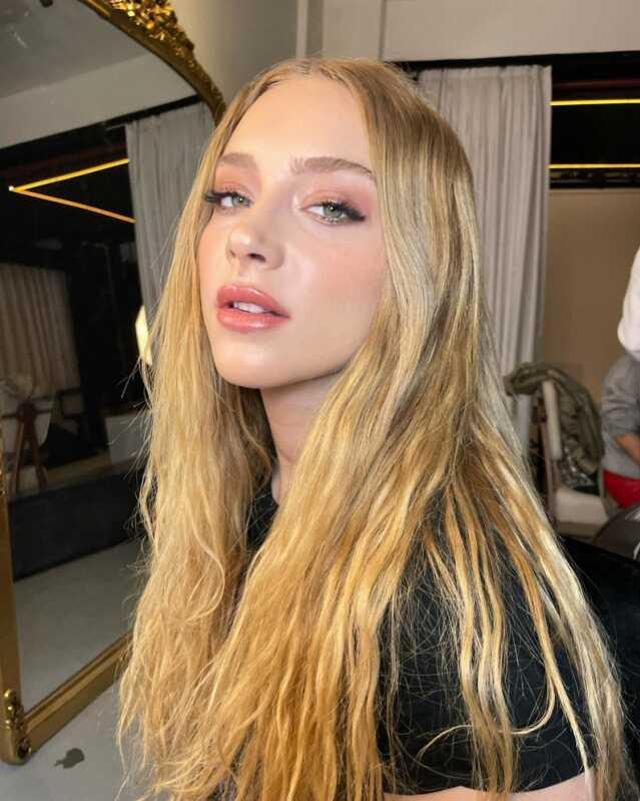 Oyuncu Hayal Köseoğlu'ndan 2. turda kimi destekleyeceği bilinmeyen Sinan Oğan'a açık mektup: Bizi yalnız bırakmayın