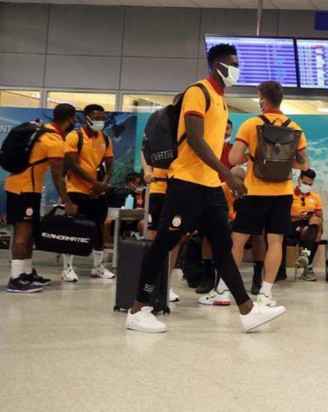 Yunanistan'ın çirkin tavrı testle de kalmadı! Galatasaraylıları deport etmeye kalkmışlar