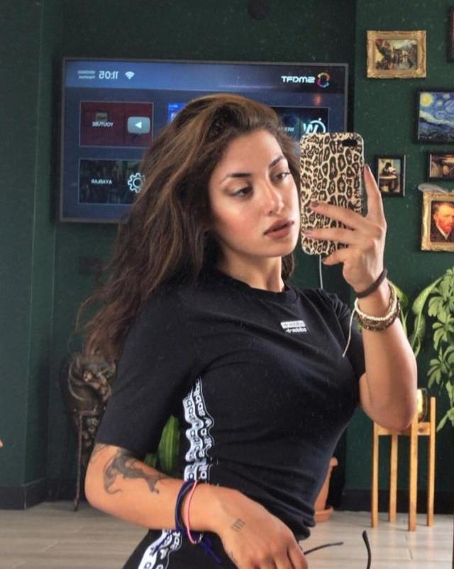 Plajda ölü bulunan genç kızın mektubunda sorumlu 2 şüpheli gözaltına alındıktan sonra serbest bırakıldı