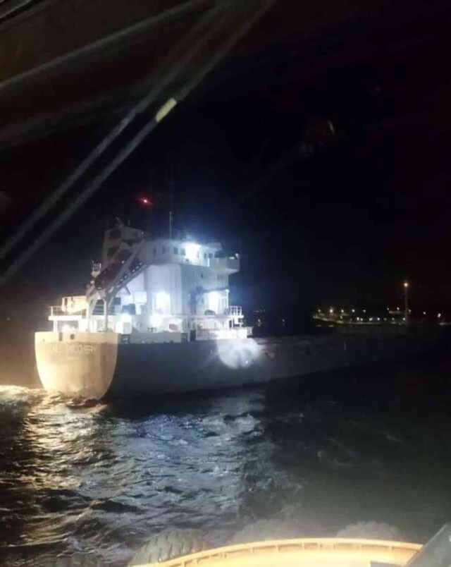 Çanakkale Boğazı'nda gemi yangını
