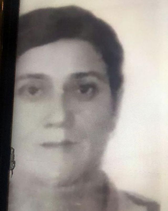 Boşanma aşamasındaki eşinin başına tek el ateş edip polise teslim oldu