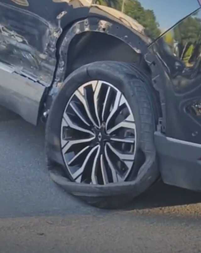 Volvo ile Togg çarpıştı, araçların halini gören aynı yorumu yapıyor