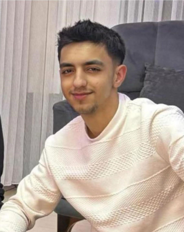 17 yaşındaki genç halı saha maçında fenalaşarak hayatını kaybetti