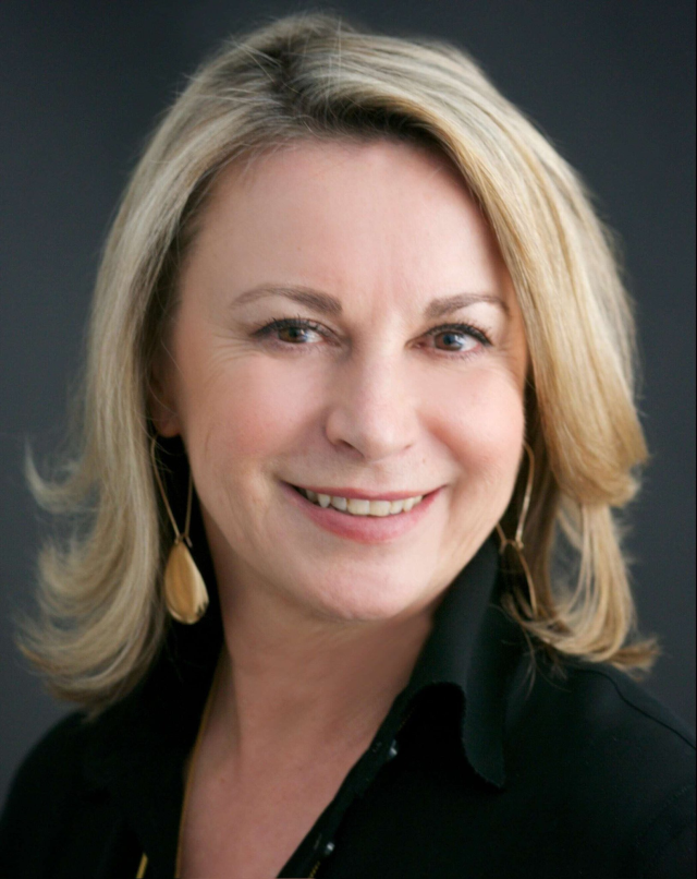 Adaya çocuklarıyla birlikte gitmiş! Epstein rezaleti sonrası üst düzey bir istifa daha