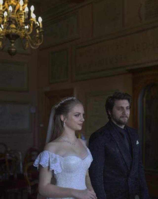 Ufuk Beydemir İpek Filiz Yazıcı evlendi mi? Ufuk Beydemir İpek Filiz Yazıcı nerede evlendi? Ufuk Beydemir İpek Filiz Yazıcı düğün fotoğrafları!