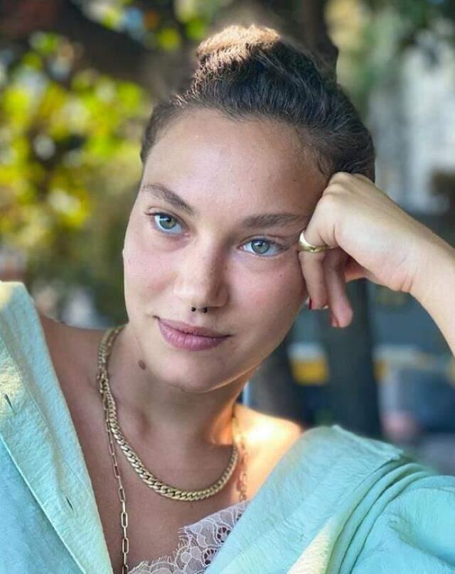 Melisa Şenolsun kimdir? Melisa Şenolsun kaç yaşında, nereli? Melisa Şenolsun biyografisi!