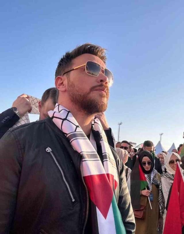 Ünlü şarkıcı Sinan Akçıl'dan İBB adayı Murat Kurum'a 'Hayırlı olsun' mesajı