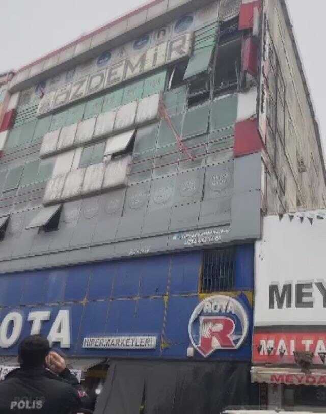 BAĞCILAR'DA İŞ YERİNDE PATLAMA -1