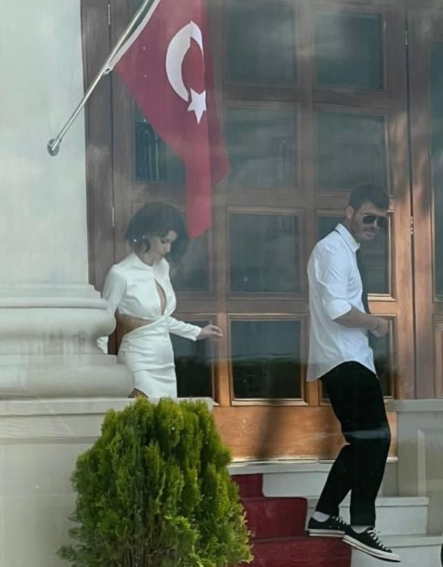 Beren Saat ve Kıvanç Tatlıtuğ filminin ismi ne, belli oldu mu, konusu ne olacak? Beren Saat ve Kıvanç Tatlıtuğ filmi ne zaman yayınlanacak?