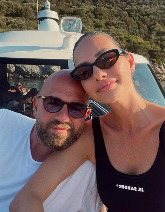 Yasemin ve İzzet Özilhan hakkında şaşırtan iddia! 14 yıllık evlilik krizin eşiğinde